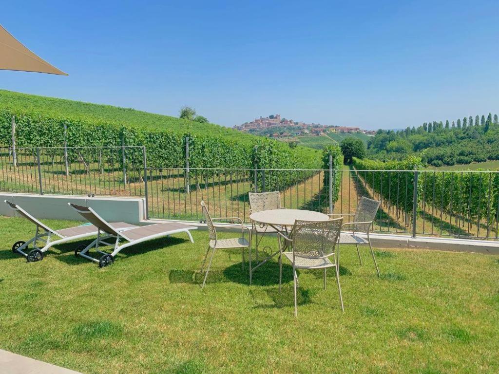 Dimora San Carlo Apartment Roddi ภายนอก รูปภาพ