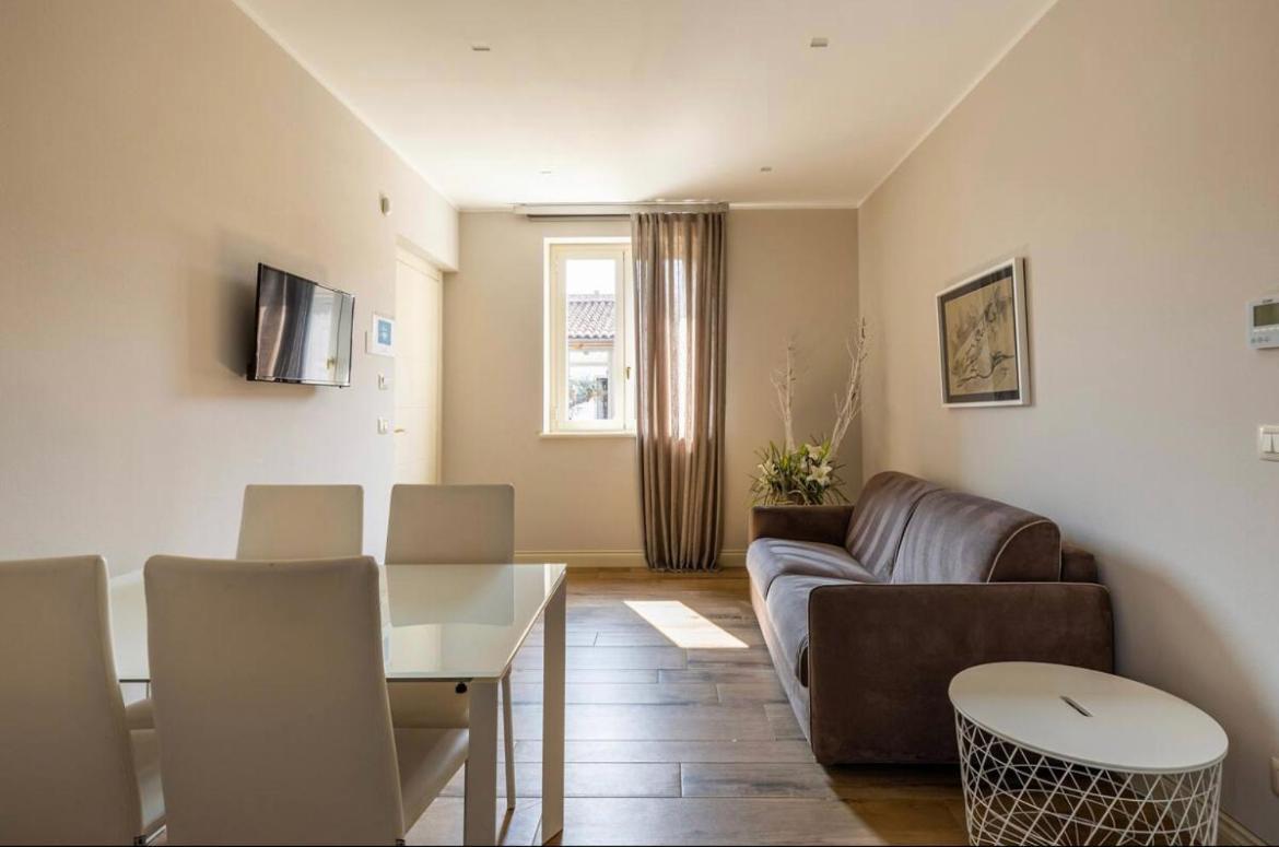 Dimora San Carlo Apartment Roddi ภายนอก รูปภาพ