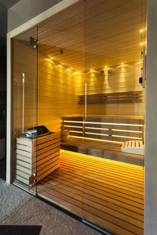 Dimora San Carlo Apartment Roddi ภายนอก รูปภาพ